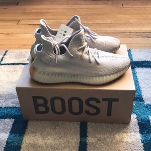 ****Adidas Authentic Yeezy Boost V2 Sesame 9.5***